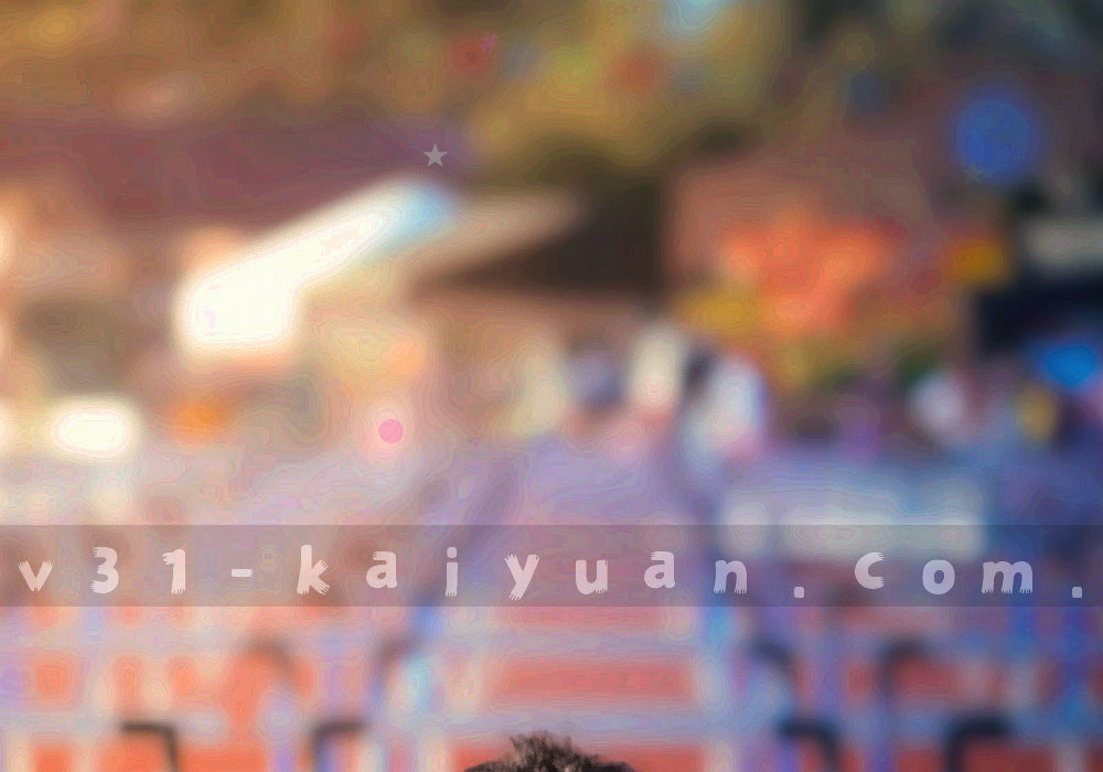 抽象人群卡片错位叠放，卡片带标签色块与领取印章